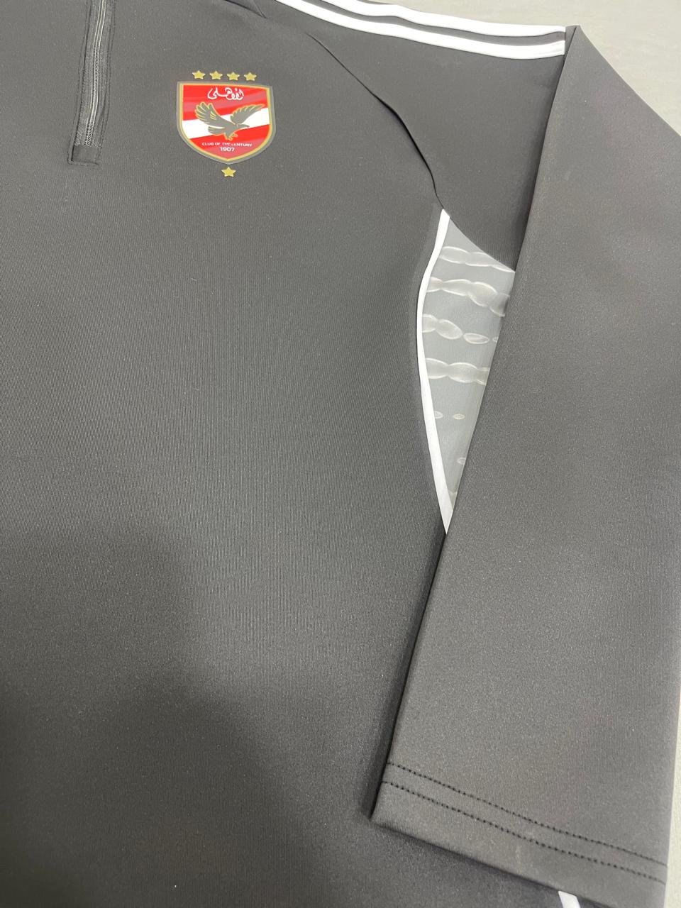 تراك الاهلي اسود