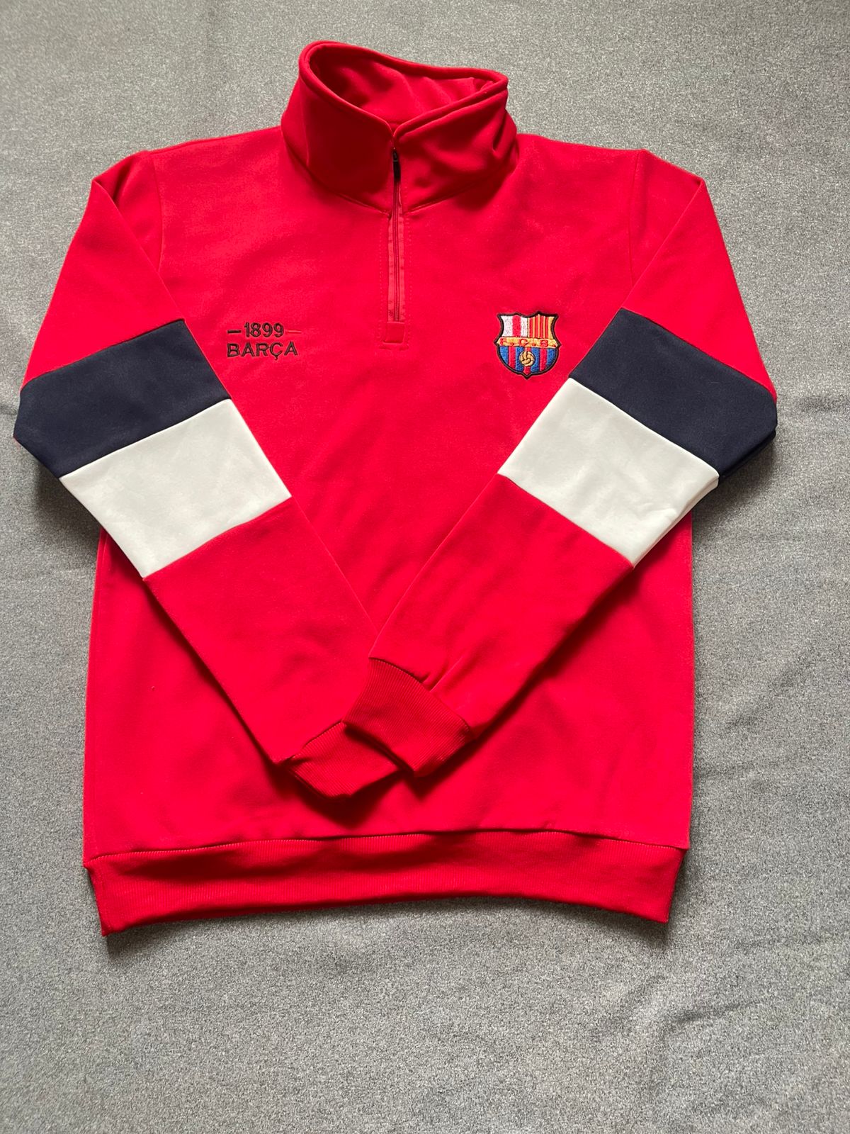 هودي برشلونه احمر